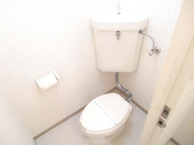 Toilet. It is the restroom