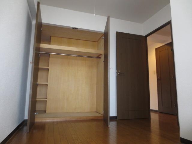 Non-living room. Room (August 2013) Shooting