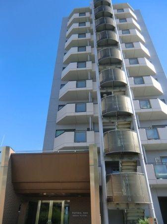 Local appearance photo. This appearance.