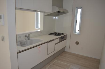 Kitchen. Kitchen of the same specification, Dishwasher, Water purifier standard equipment, Indoor (12 May 2013) Shooting