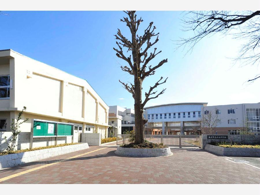 Junior high school. Mutsuai 1500m until junior high school