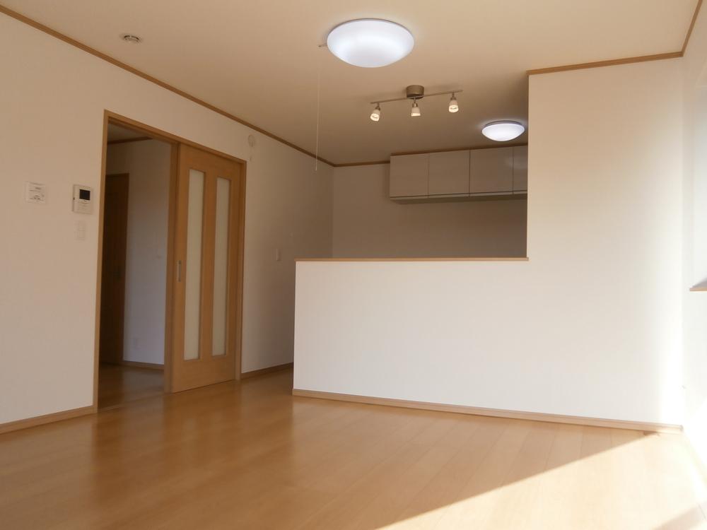 Living. Local (12 May 2013) Shooting It is a pat yang per because it faces the south road!