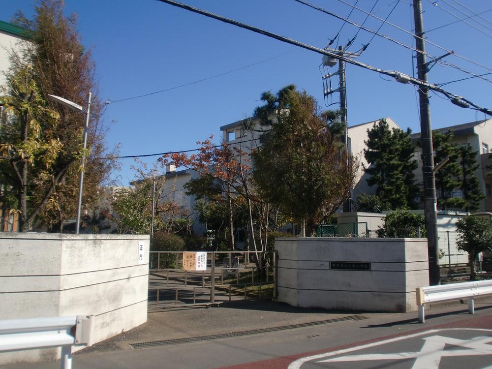 Primary school. 542m until the Fujisawa Municipal Tsujido Elementary School