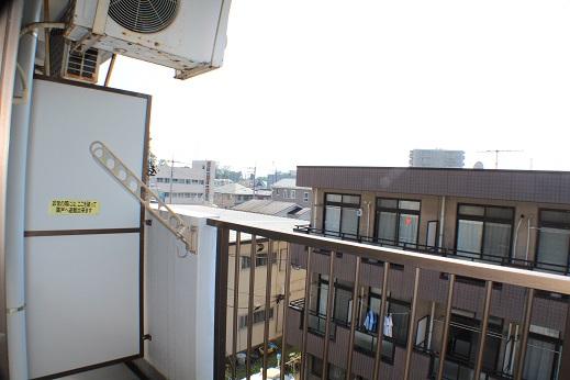 View photos from the dwelling unit. View from the site (July 2013) Shooting