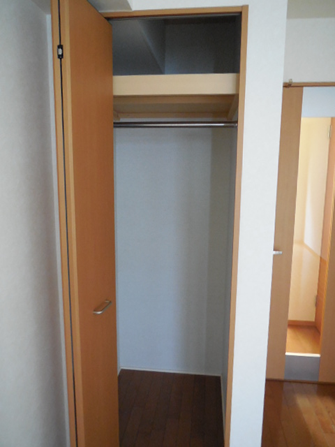 Receipt. You can also use the room is spacious because the closet ☆
