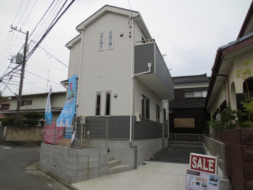 Parking lot. Local (11 May 2013) Shooting