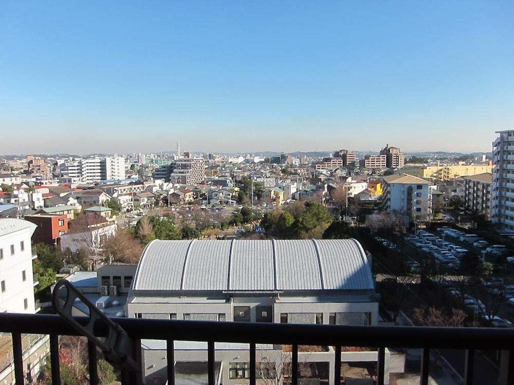 View photos from the dwelling unit. View from the site (December 2013) Shooting