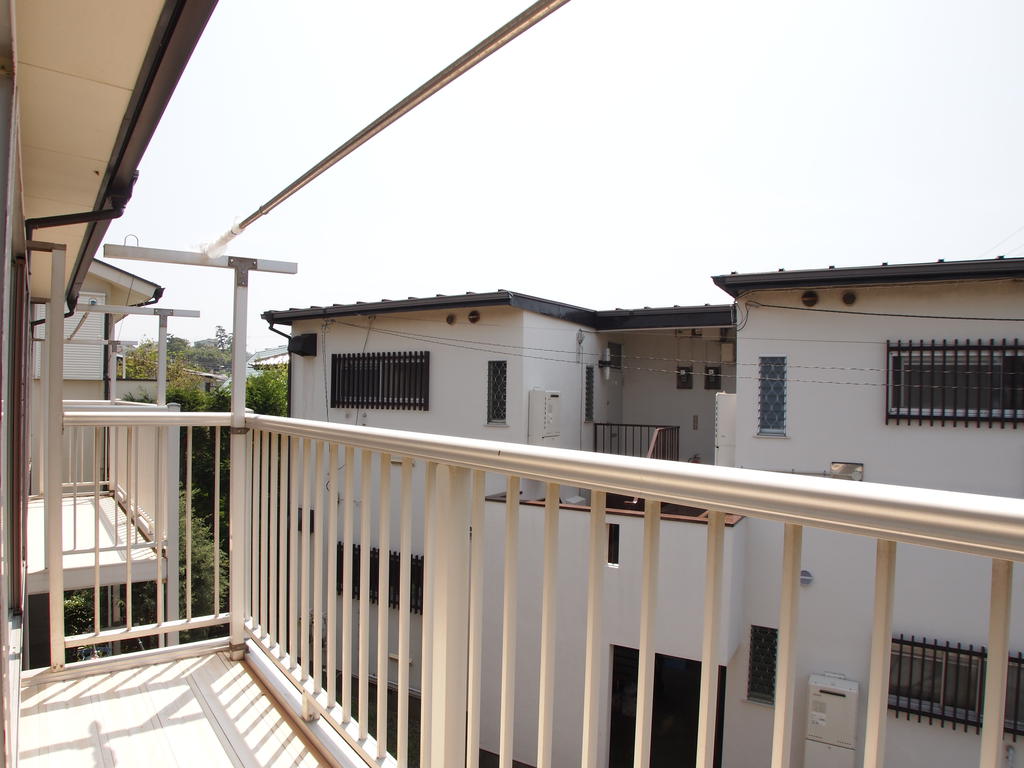 Balcony. Wide balcony that you can enter and exit from the Western and Japanese-style! !