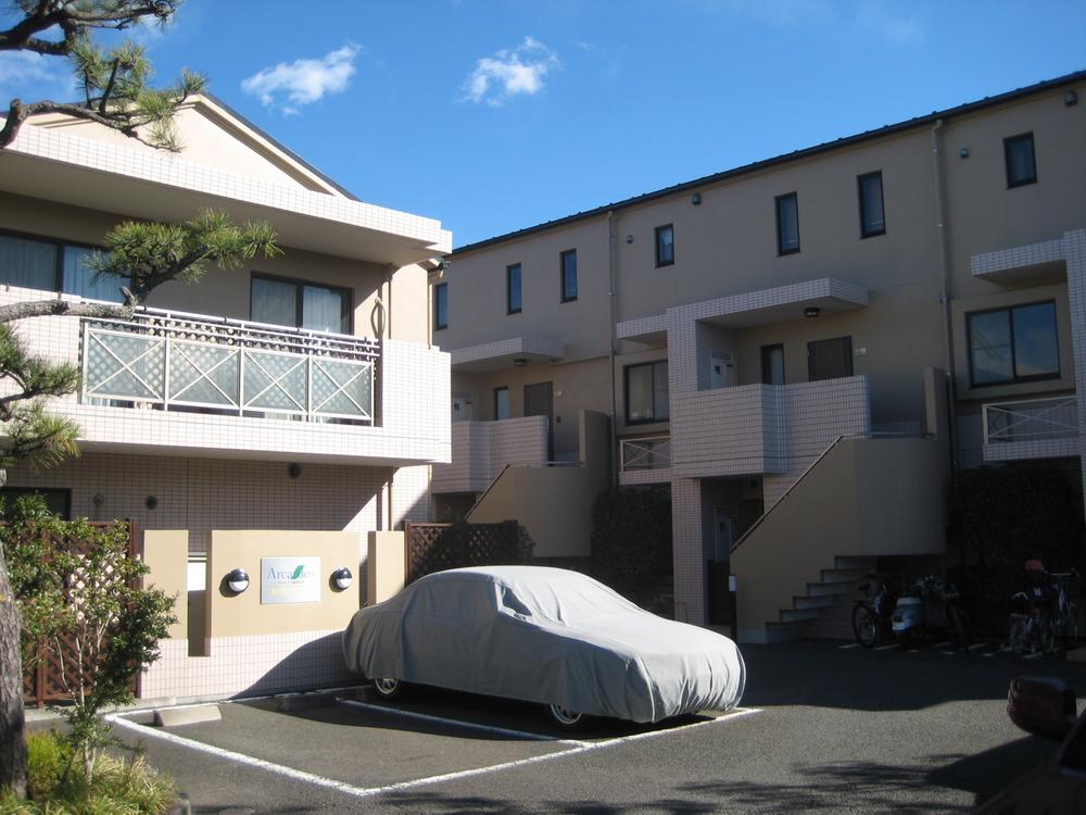 Local appearance photo. Local (12 May 2012) shooting