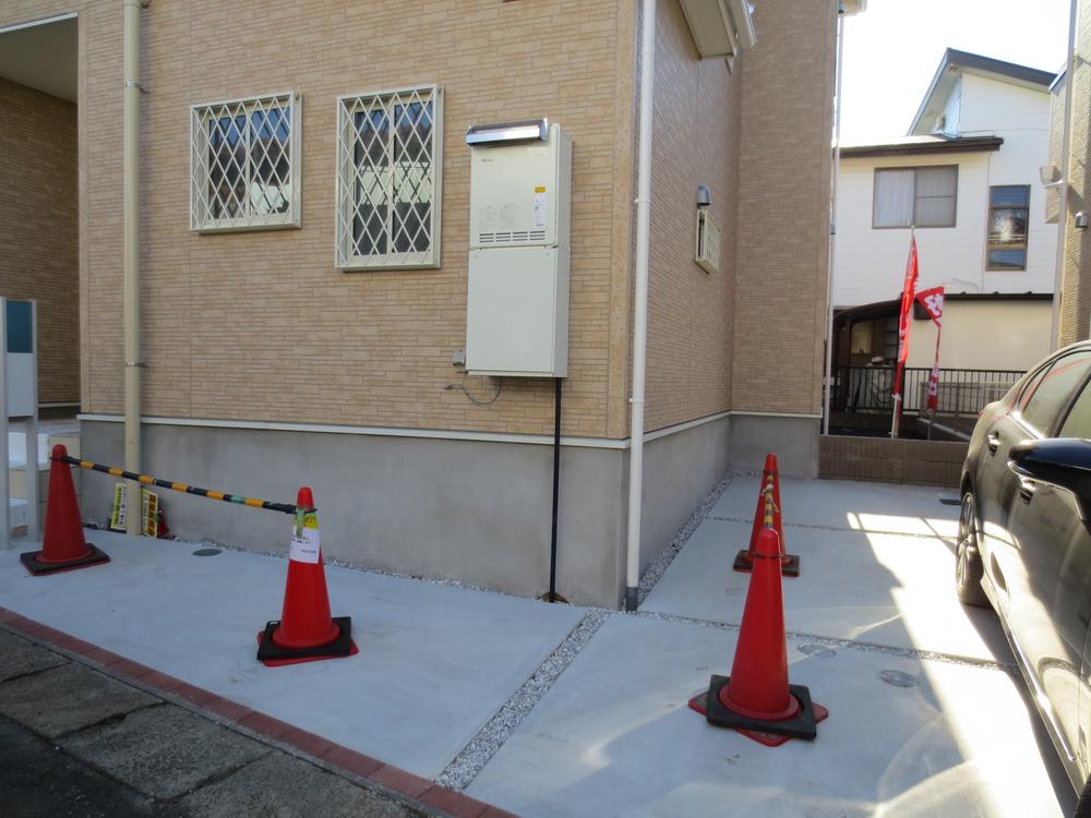 Parking lot. Local (12 May 2013) Shooting