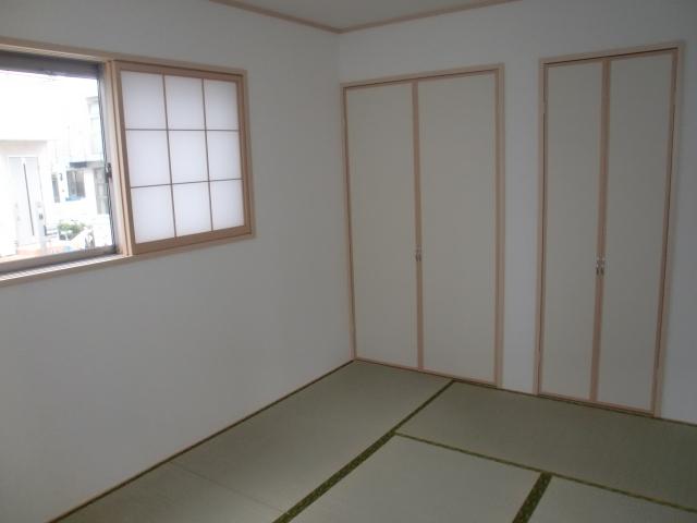 Non-living room. Indoor (10 May 2013) Shooting