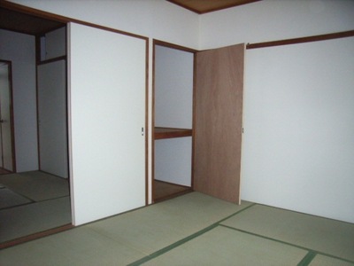 Living and room. The Japanese-style room is with storage