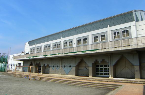 Junior high school. Kugenuma 615m until junior high school (junior high school)