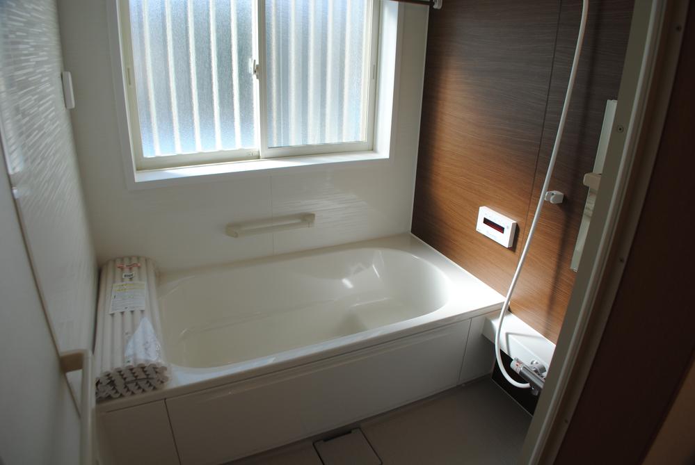 Bathroom. Indoor (04 May 2013) Shooting