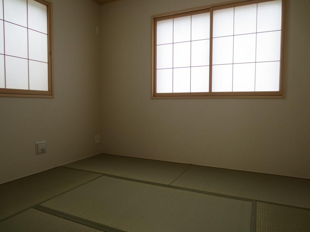 Non-living room. Indoor (12 May 2013) Shooting