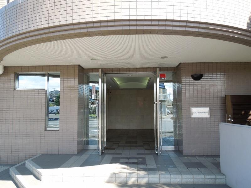 Other. Entrance Photos, Auto is equipped with lock.