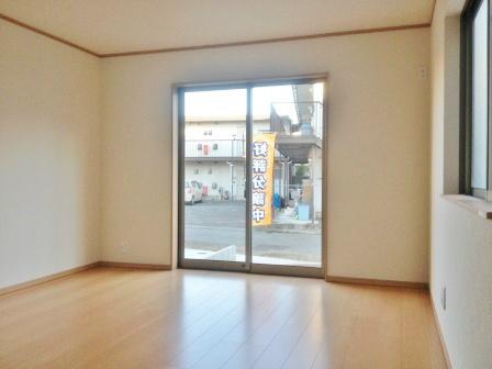 Living. Breadth of living that Hashirimawareru also children!