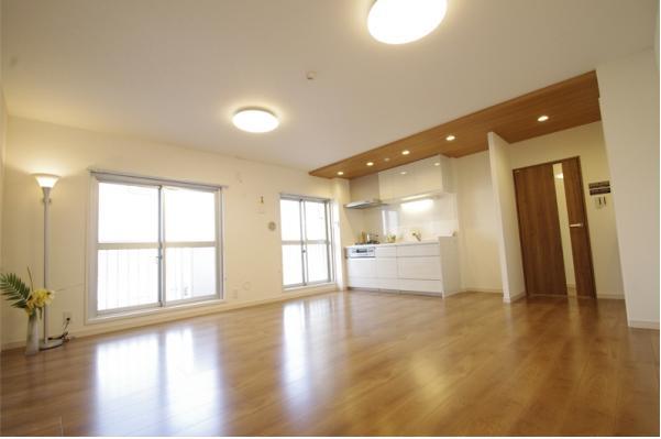 Living. Indoor (11 May 2013) Shooting