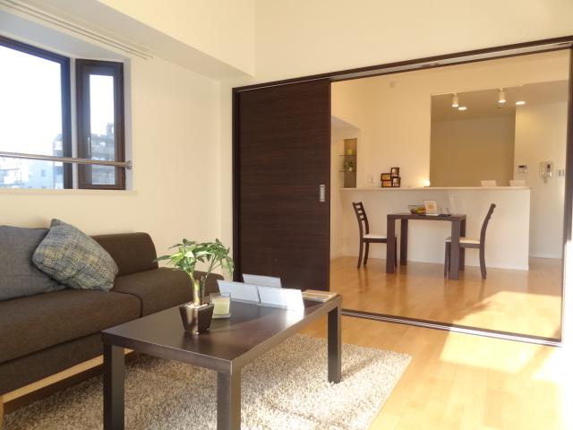 Living. Indoor (12 May 2013) Shooting