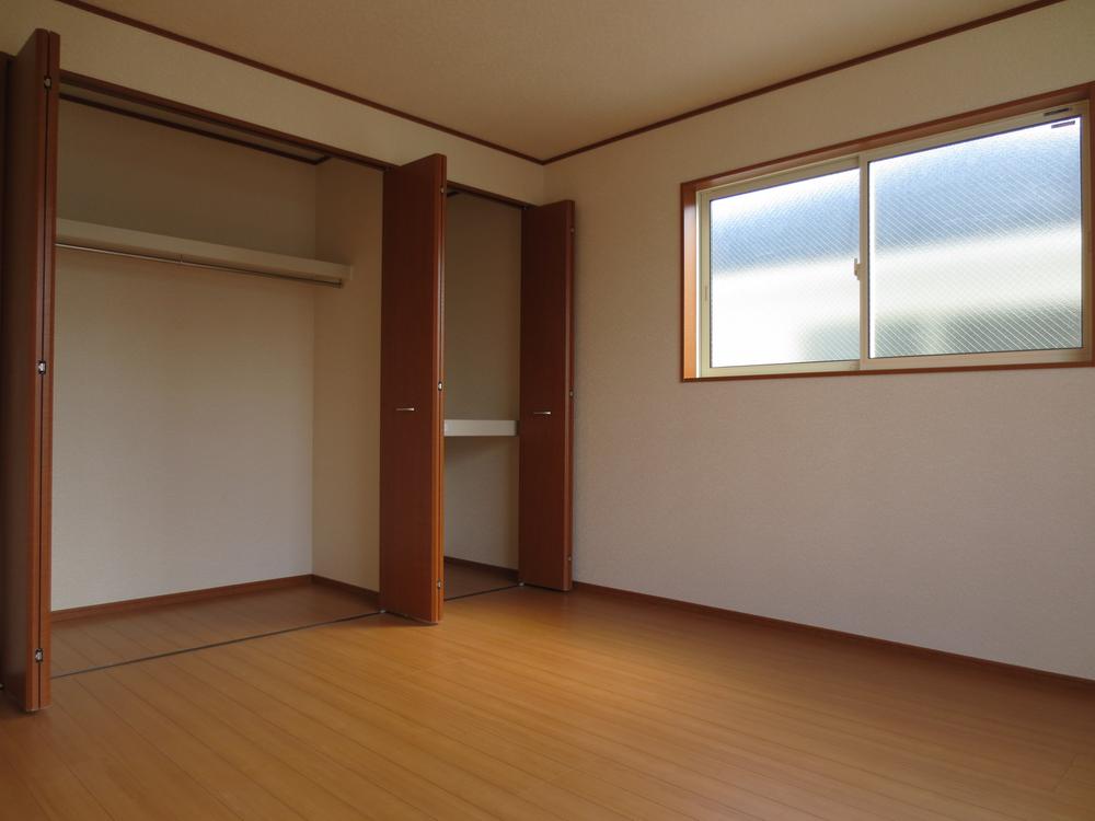 Non-living room. Indoor (10 May 2013) Shooting