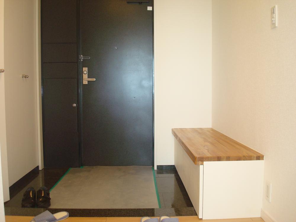 Entrance. Convenient bench to wear off of shoes (11 May 2013) Shooting