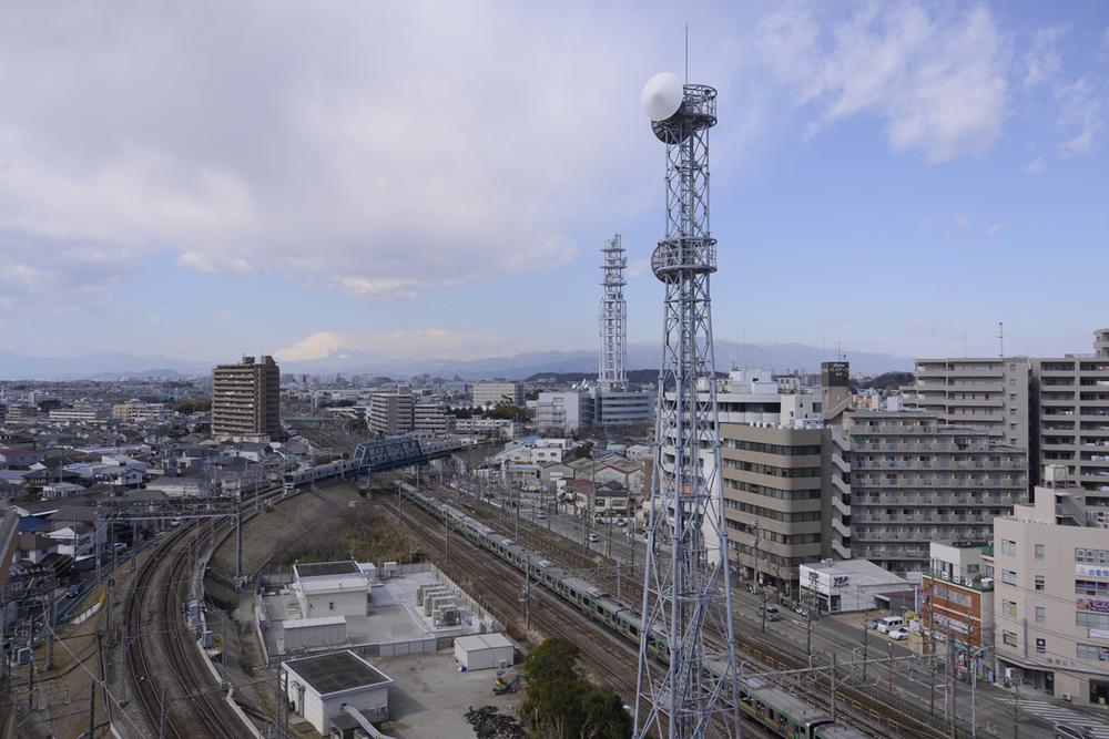 View photos from the dwelling unit. Offer even Mount Fuji from the building.