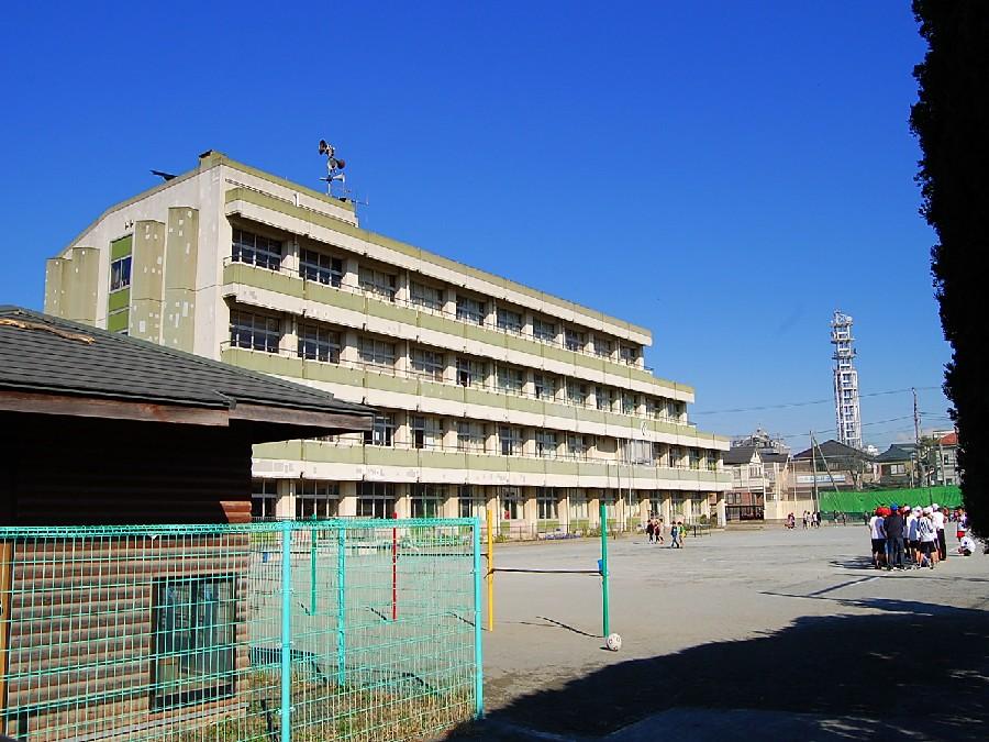 Primary school. Kugenuma 1000m up to elementary school