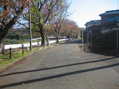 Local photos, including front road. The entire surface of the road 6 meters!