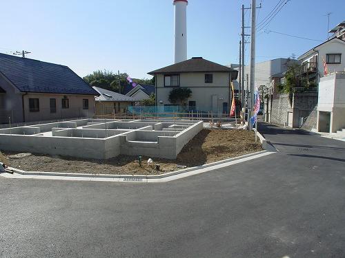 Local photos, including front road. Local (11 May 2013) Shooting