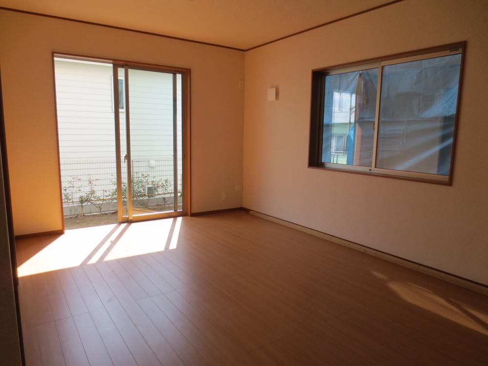 Living. Indoor (10 May 2013) Shooting