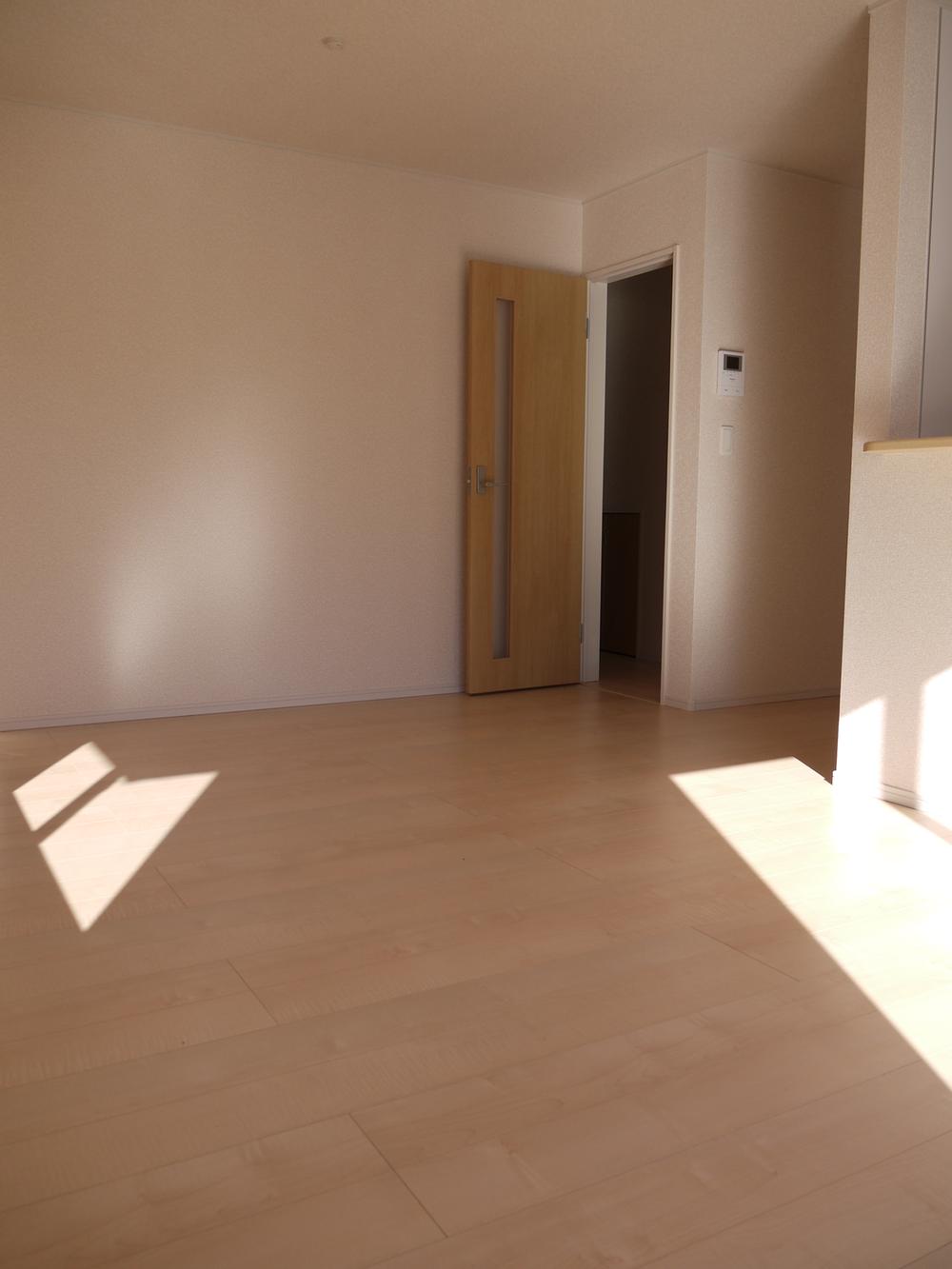 Living. Local (12 May 2013) Shooting