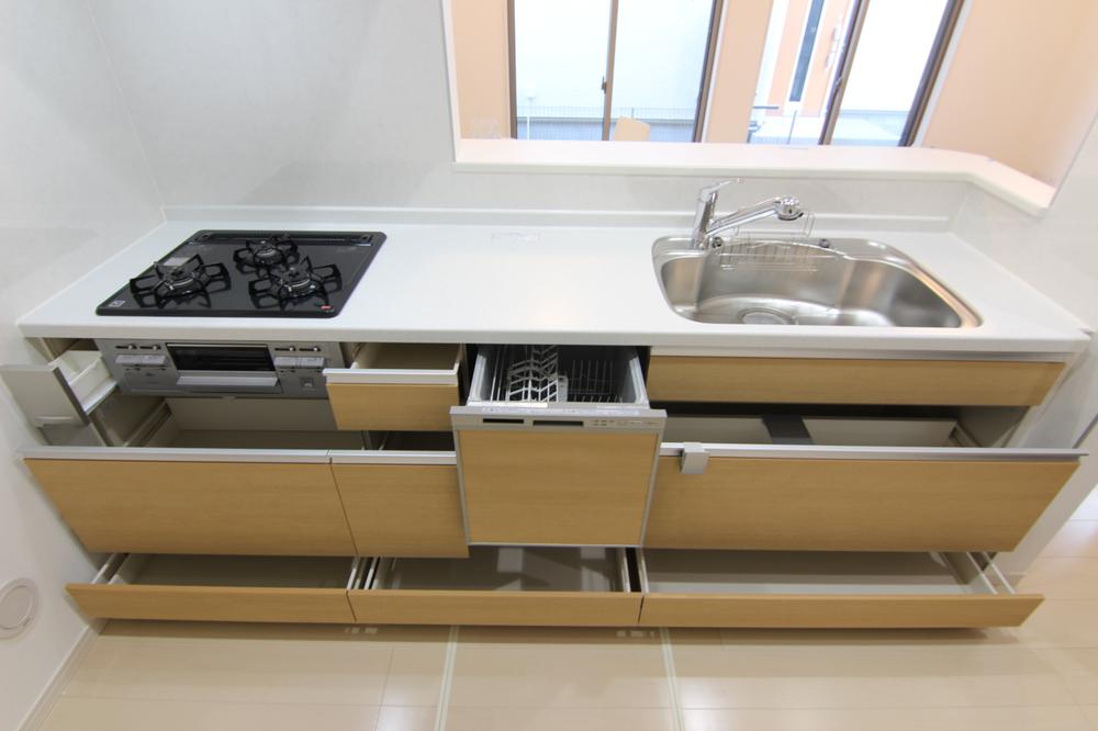 Same specifications photo (kitchen). ● 27 Building Kitchen construction cases ※ With dish washing and drying machine ※ With built-in water purifier ※ Artificial marble counter