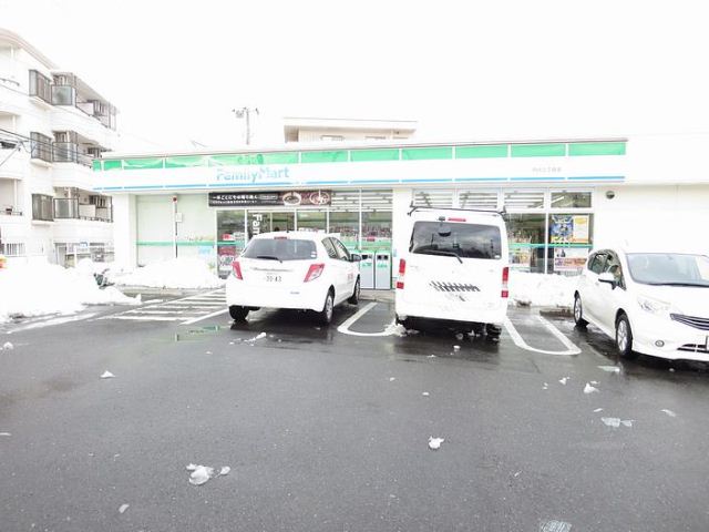 Convenience store. 360m to Family Mart (convenience store)