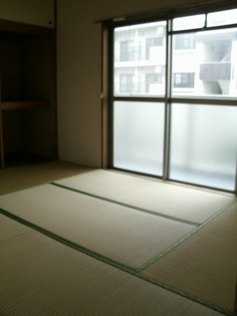 Other room space. Leisurely in the warm Japanese-style room ・  ・  ・