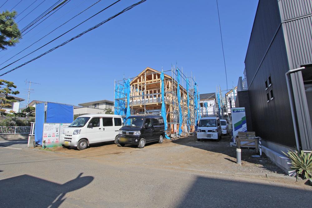 Local photos, including front road. update Shooting 2013 December 03 days