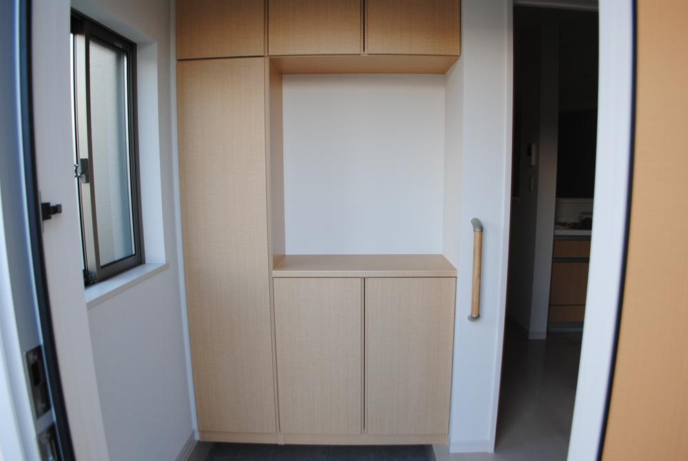 Entrance. Local (12 May 2013) Shooting