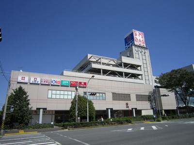 Supermarket. Tokyu until the (super) 900m