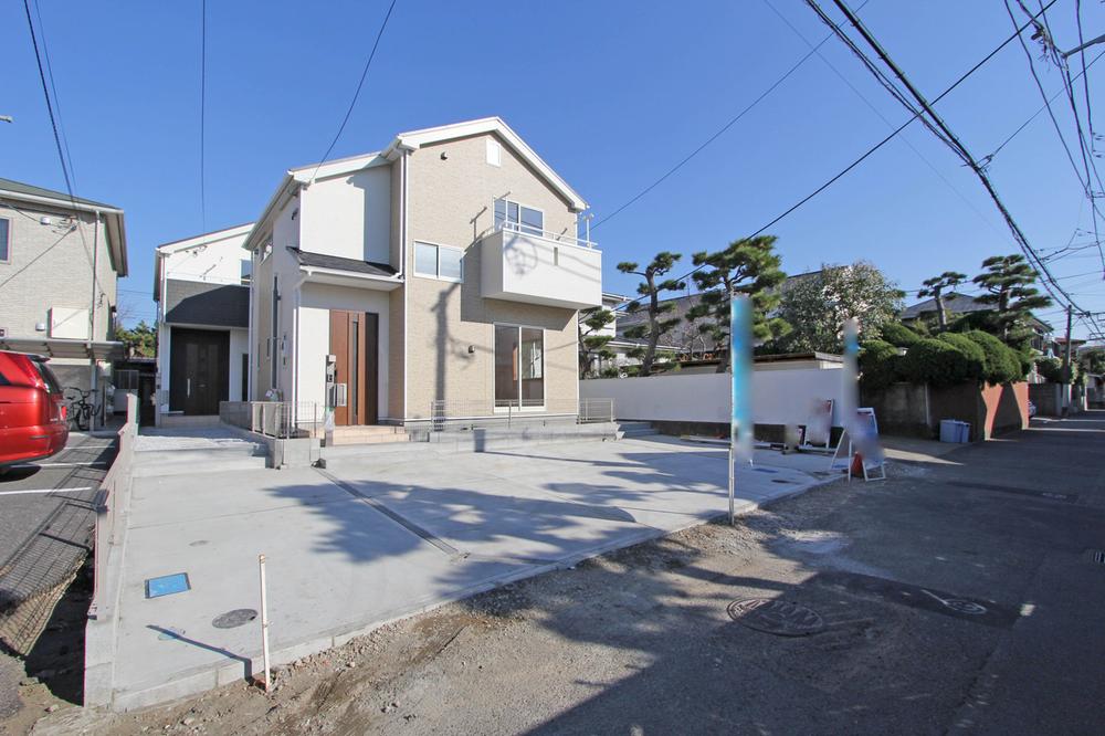 Local photos, including front road. Local (December 05, 2013) Shooting It was a photo update.