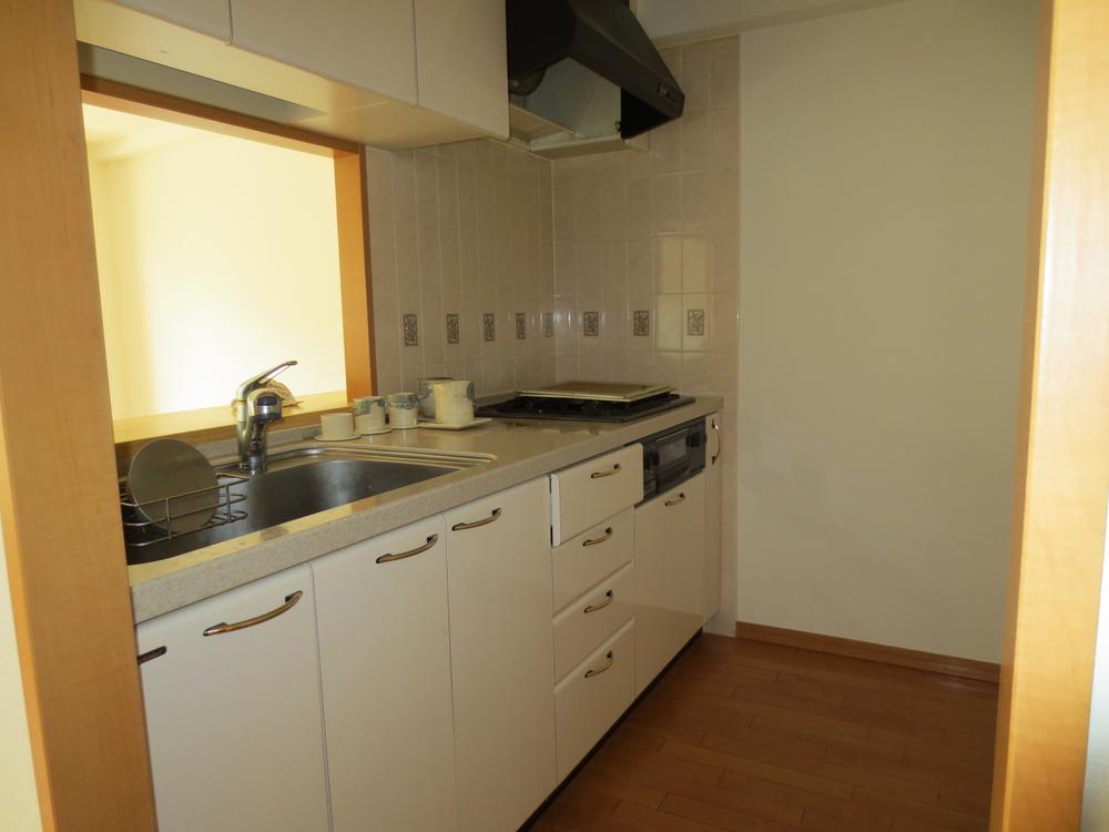 Kitchen. Room (August 2013) Shooting