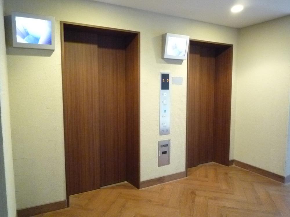 Other common areas. Elevator with security cameras (2013 October shooting)