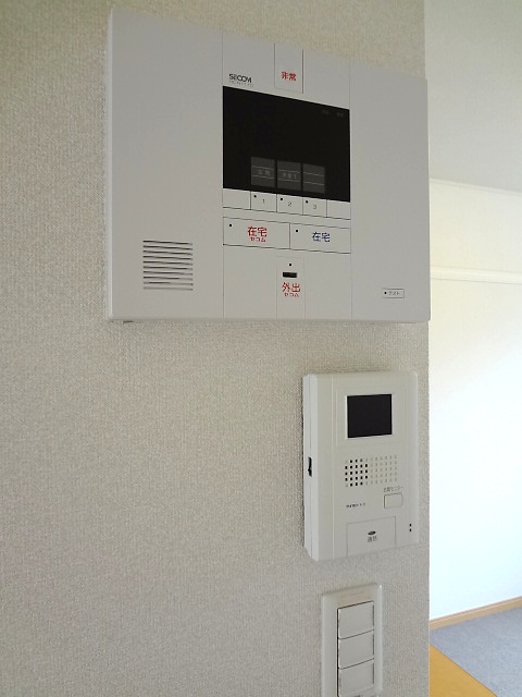 Security. Security equipment ・ TV monitor with intercom