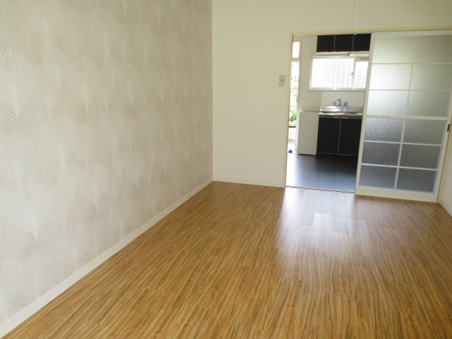 Living and room. Living cute accent Cross