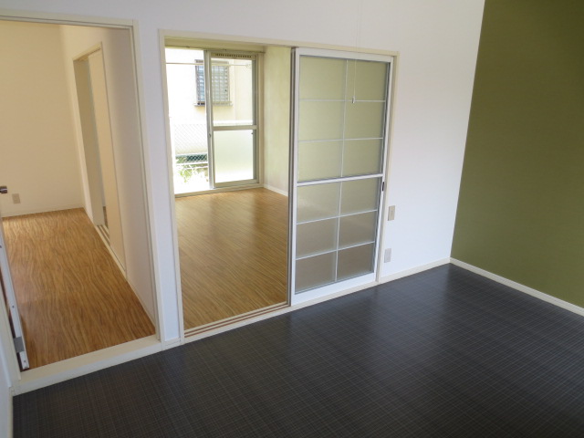Other room space. Use is easy to Floor