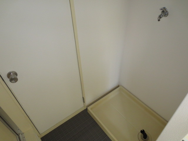 Other Equipment. Washing machine is indoor