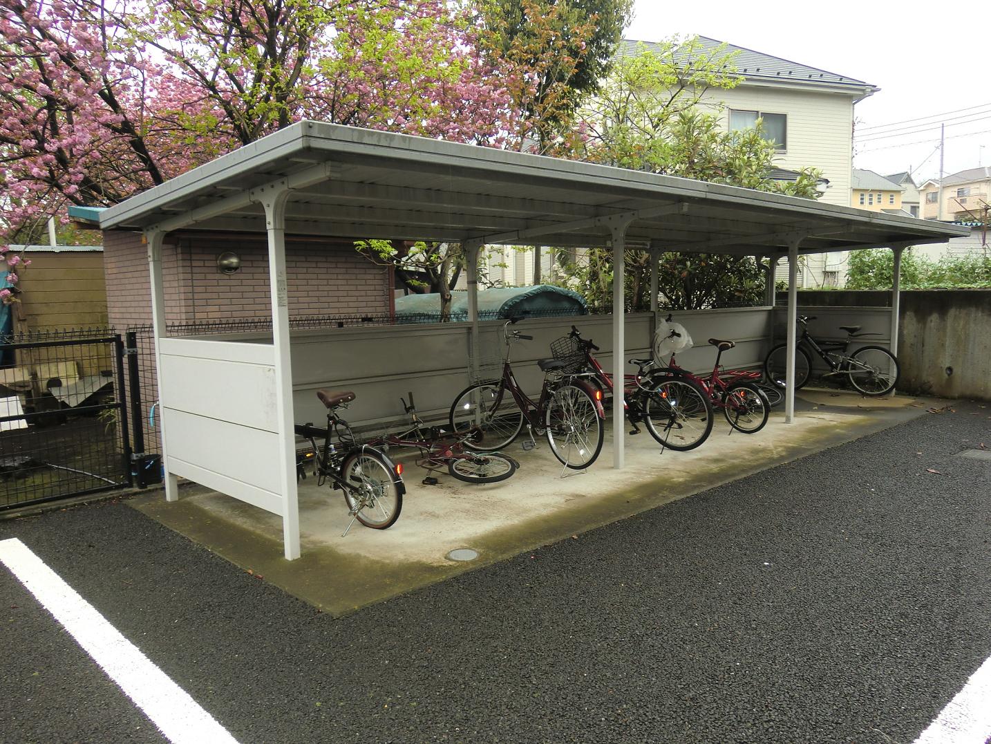 Other common areas. Bicycle (bike parked Allowed)