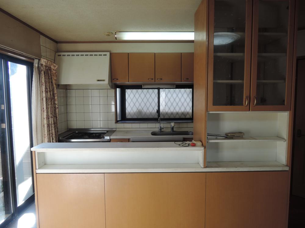 Kitchen. Indoor (12 May 2013) Shooting