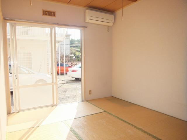 Living and room