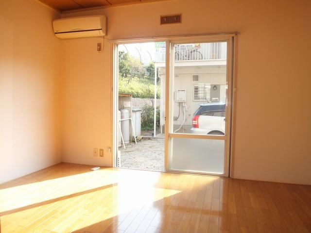 Living and room