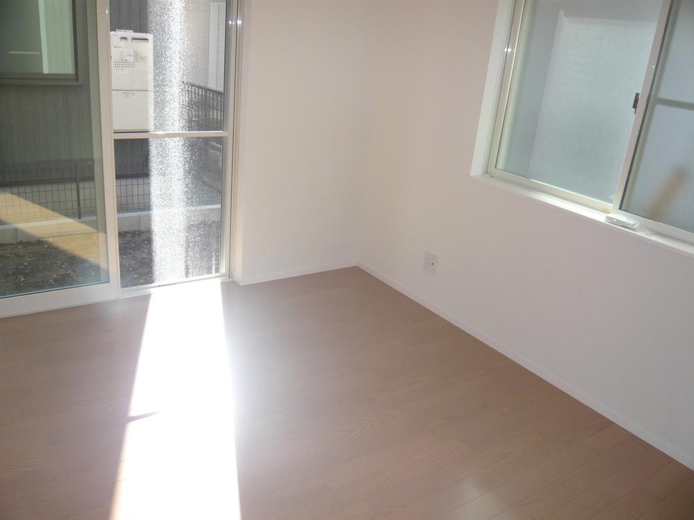 Non-living room. Indoor (September 2013) Shooting