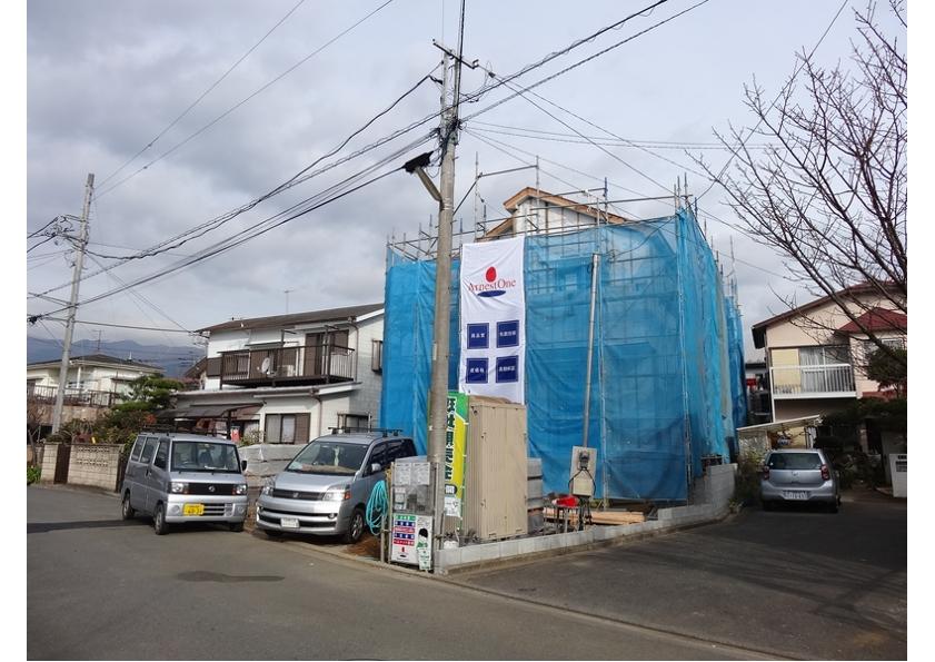 Local photos, including front road. Local (December 9, 2013) Shooting